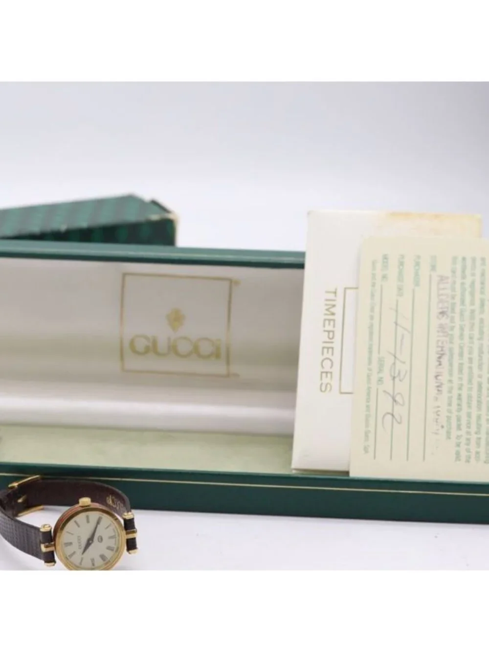 Gucci Quartz Ivory Dial Watch